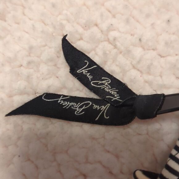 Vera Bradley Black White Green LaNeon Rose Floral Quilted Pockets Backpack 13x10 - Picture 11 of 11